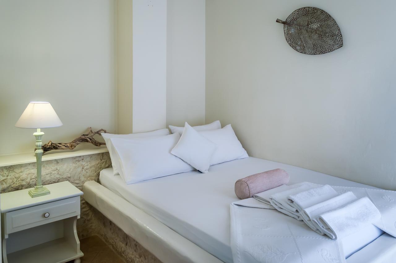 Oceanis Rooms Adamantas  ภายนอก รูปภาพ