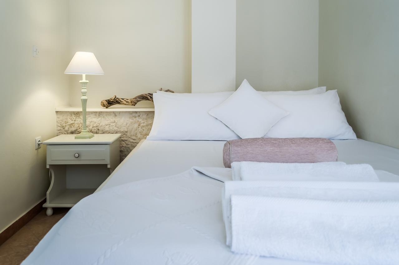 Oceanis Rooms Adamantas  ภายนอก รูปภาพ