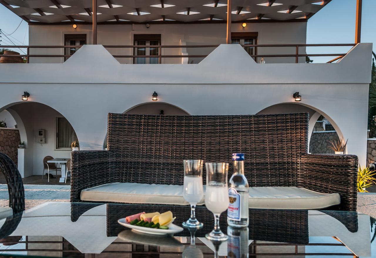 Oceanis Rooms Adamantas  ภายนอก รูปภาพ